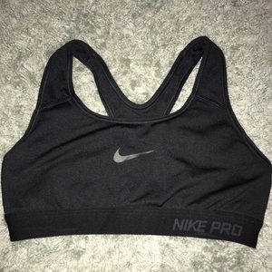 Nike Pro Dri-Fit Sports Bra
